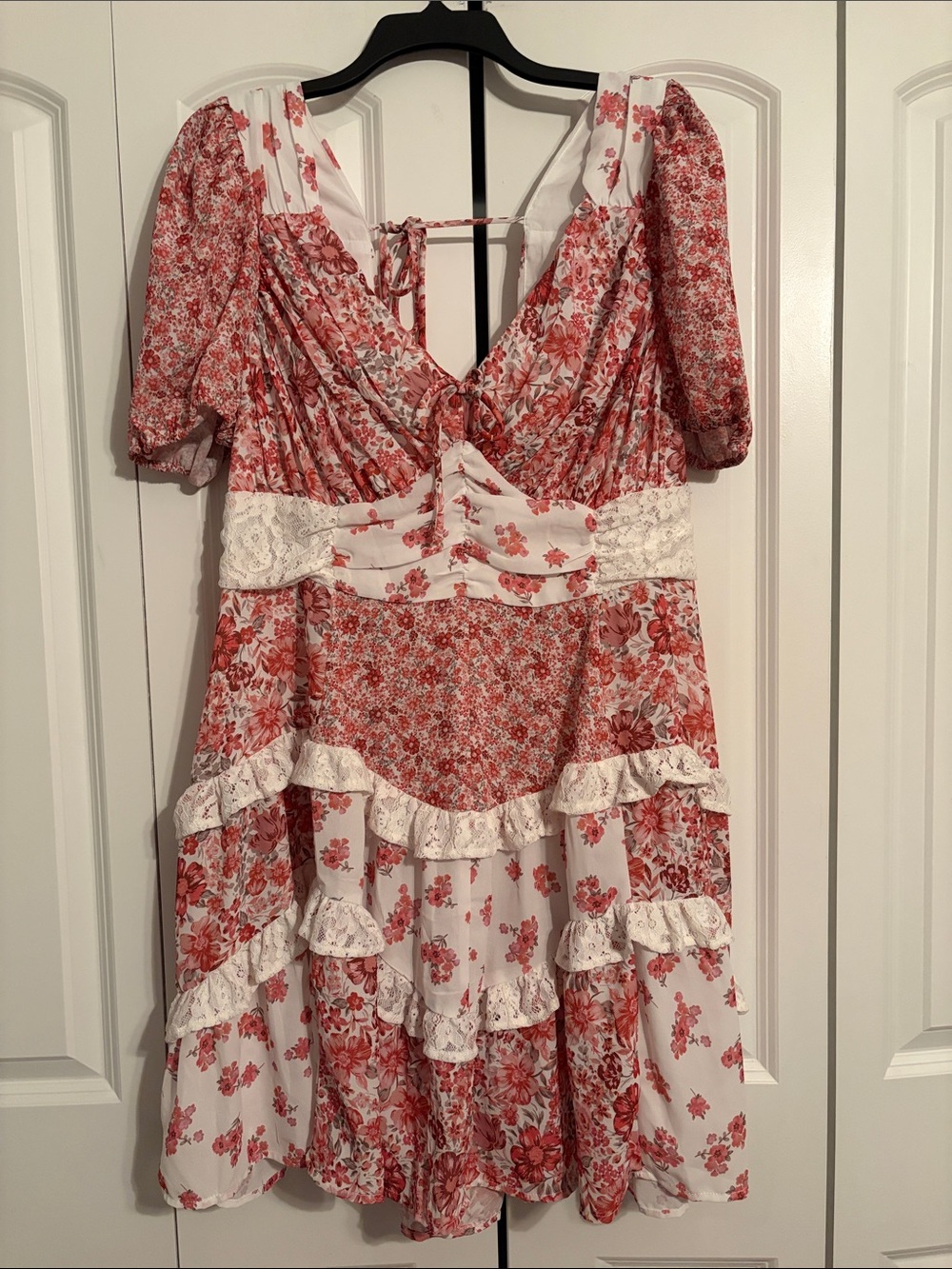 ARULA Red and White Floral Mini Dress with Lace Panels